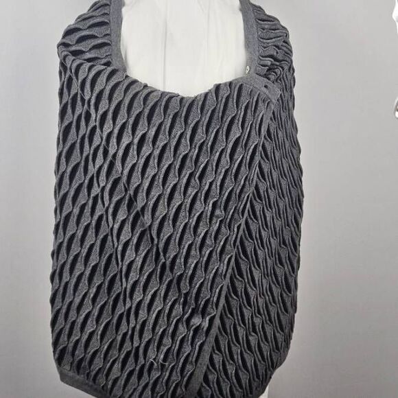 UBU Fall & Winter wrap NWOT - Picture 7 of 9